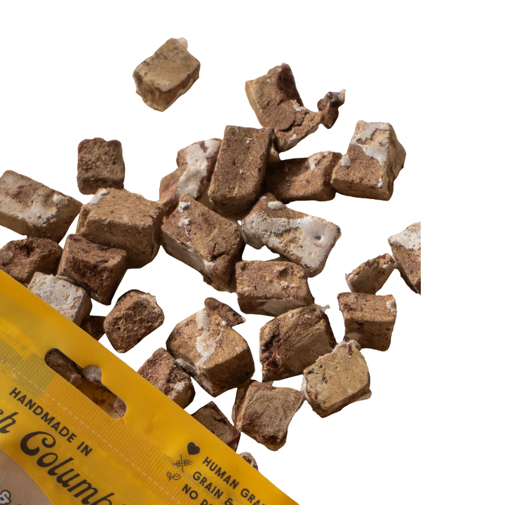 Wild Vibes Freeze-Dried Dog and Cat Treats - Beef Liver & Bone Broth